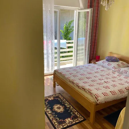 Skender Bed & Breakfast *